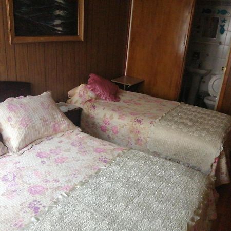 Alojamiento Familiar Rey Bed and Breakfast Punta Arenas Esterno foto