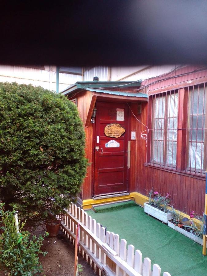 Alojamiento Familiar Rey Bed and Breakfast Punta Arenas Esterno foto