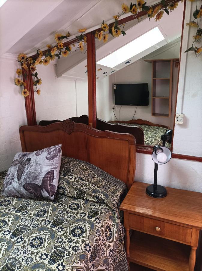 Alojamiento Familiar Rey Bed and Breakfast Punta Arenas Esterno foto