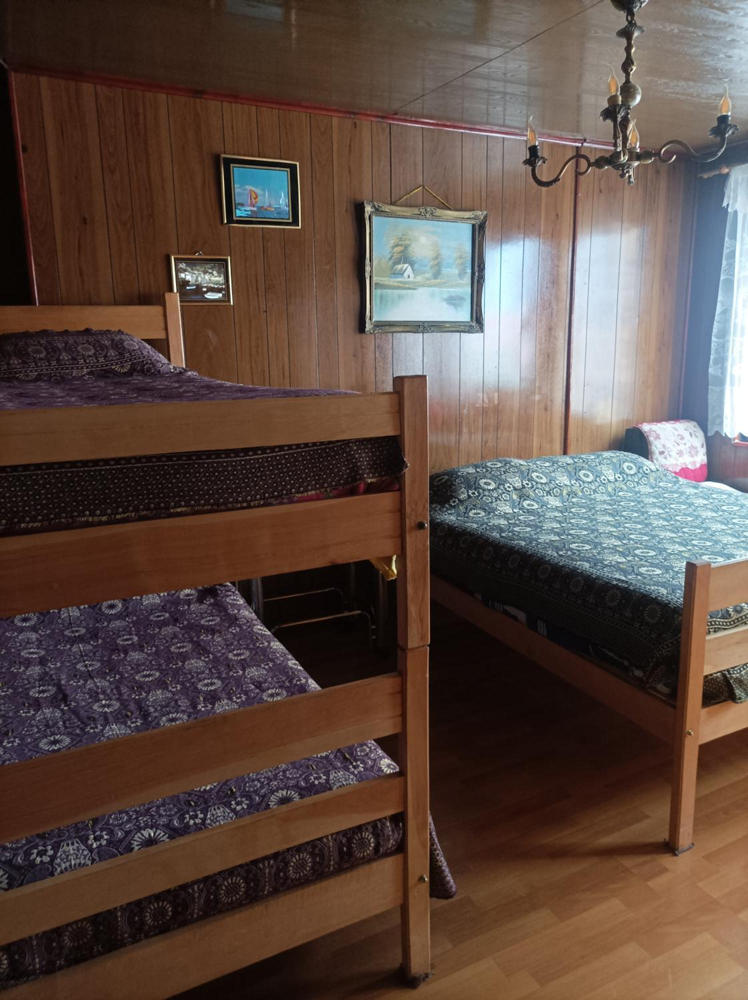 Alojamiento Familiar Rey Bed and Breakfast Punta Arenas Esterno foto