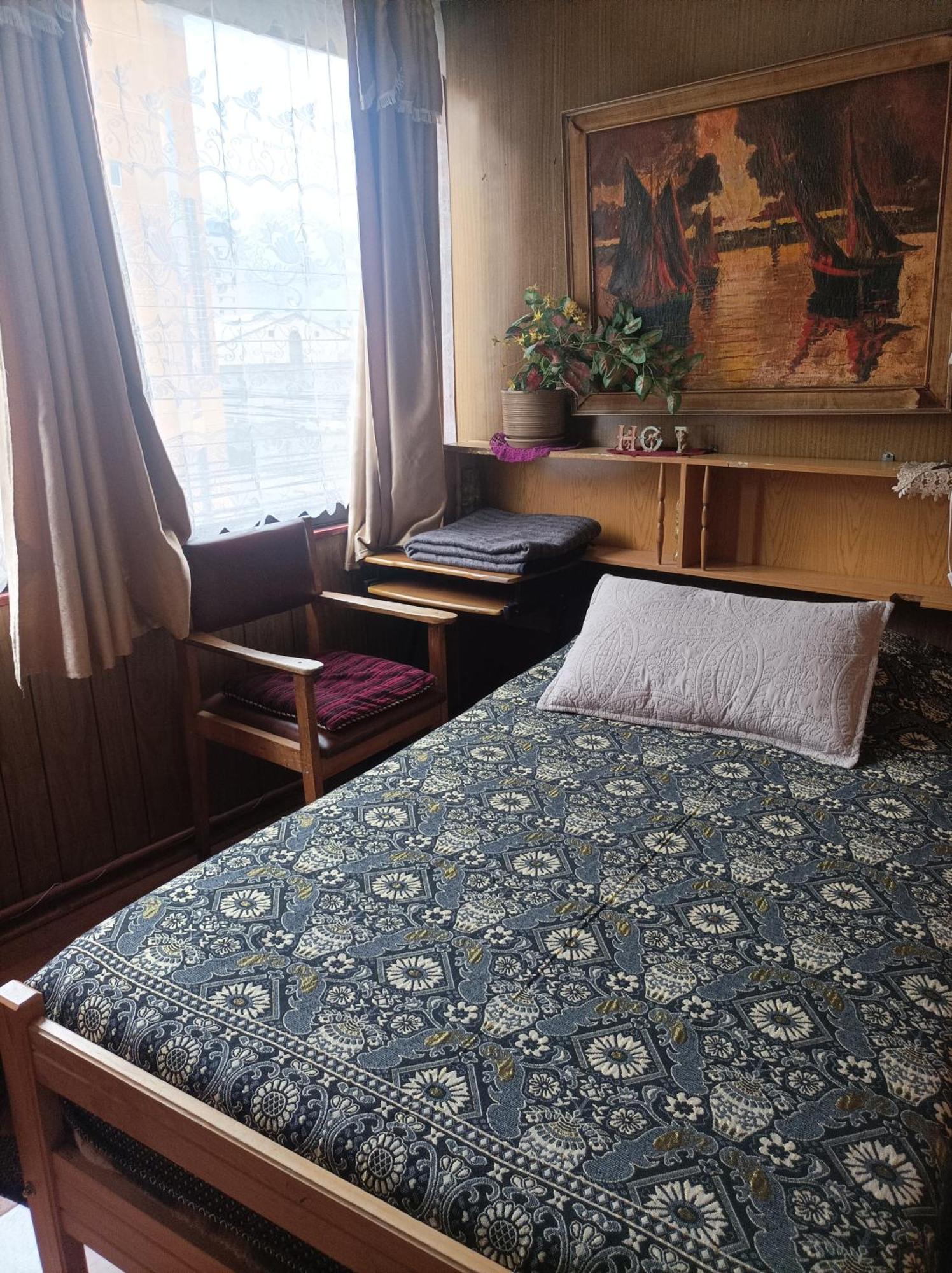 Alojamiento Familiar Rey Bed and Breakfast Punta Arenas Esterno foto