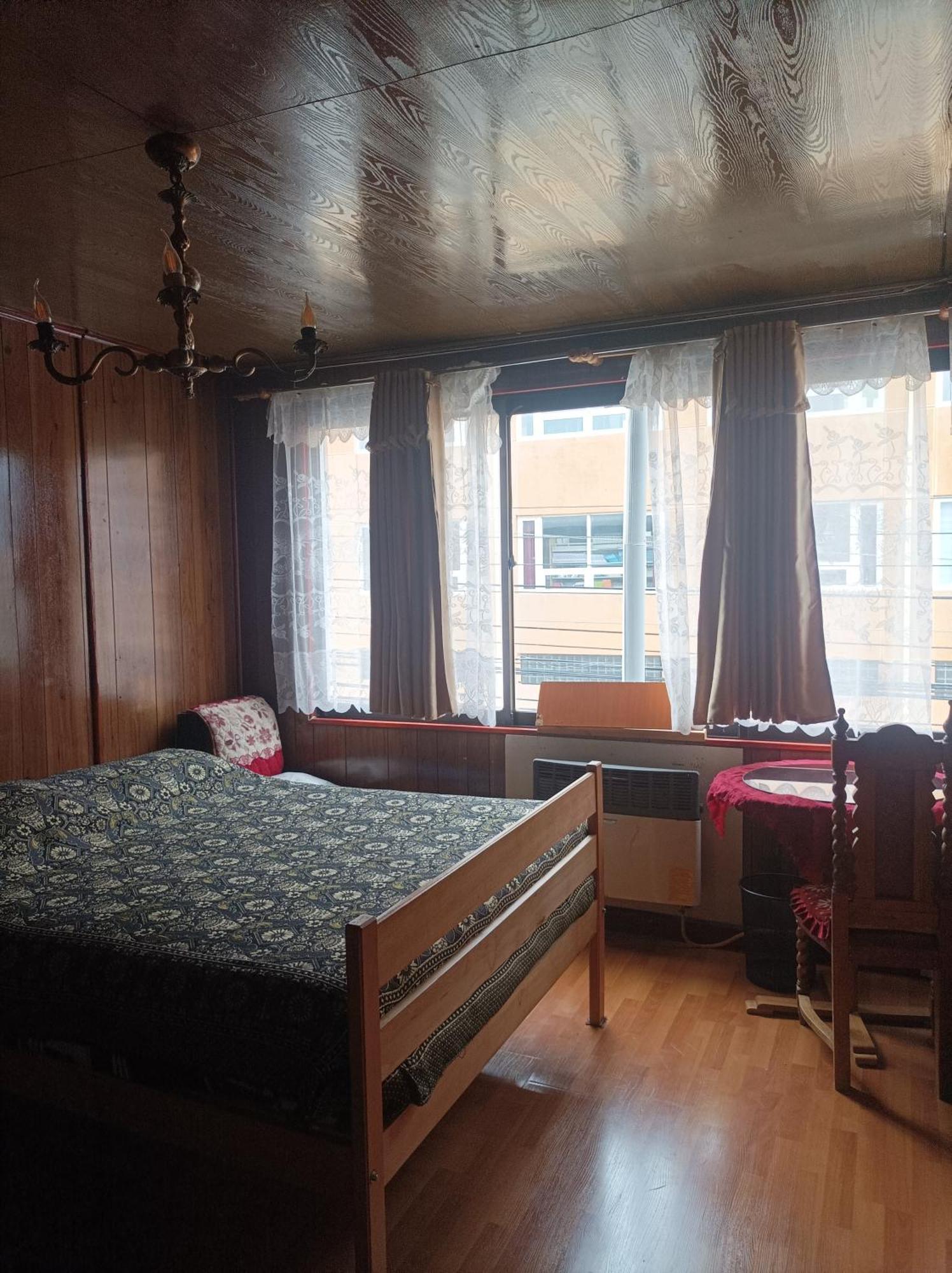 Alojamiento Familiar Rey Bed and Breakfast Punta Arenas Esterno foto