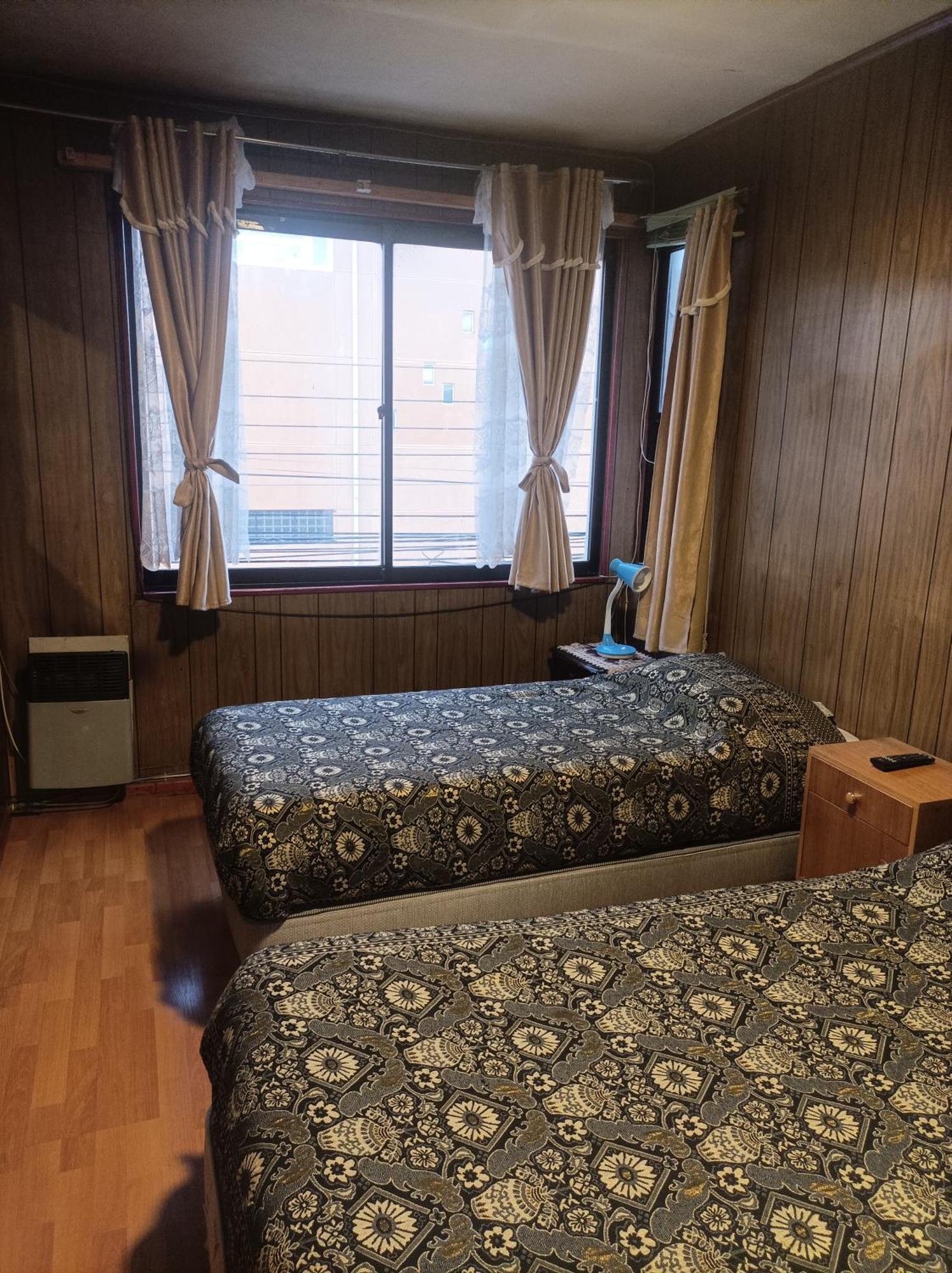 Alojamiento Familiar Rey Bed and Breakfast Punta Arenas Esterno foto